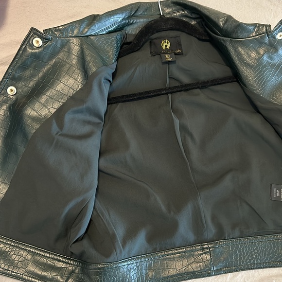Women Faux Leather Jacket - Small - Picture 7 of 7